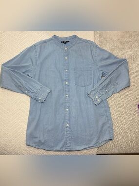 Uniqlo Light Blue 100% cotton Band-Collar Denim chambray shirt - large